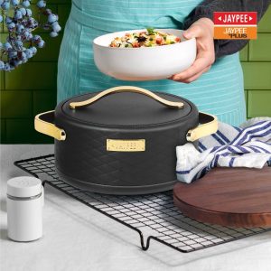 Three graduated size insulated serving dishes (1.5L, 2.0L, 2.5L) with sleek, modern design.